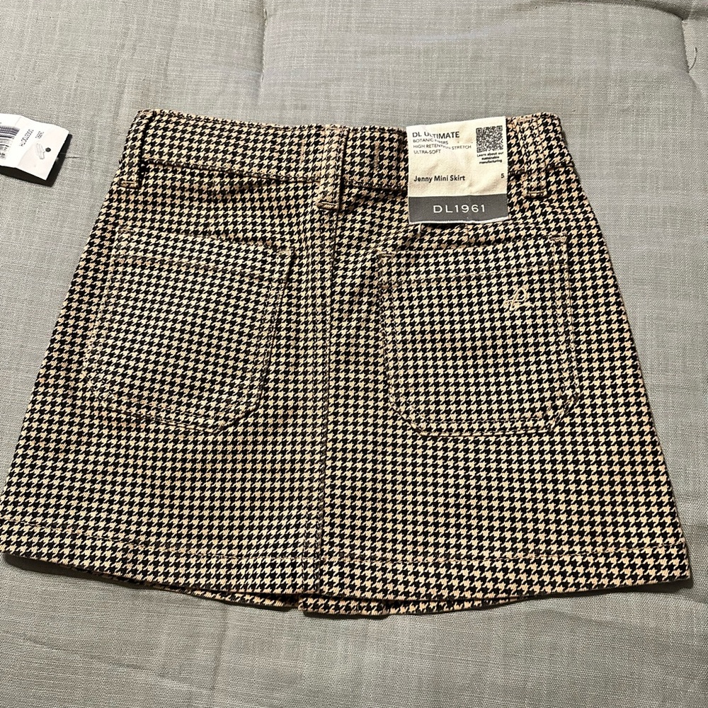 DL1961‎ Girls' Jenny Toddler Mini Skirt Size 5 Color Dogstooth - Picture 4 of 7